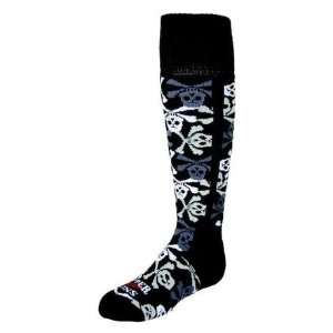 Hot Chillys Boys Pirates Sock (Pirates) S (Fits Shoe Size 9 13)Pirat 