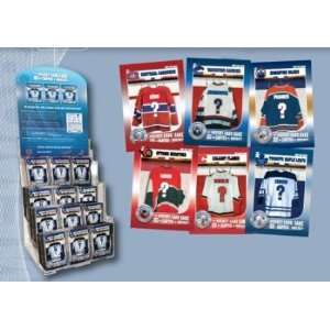  Vancouver Canucks Card Game   24 Pack W/Displayer: Sports 