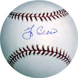  Yogi Berra MLB Baseball: Sports & Outdoors