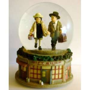  Kim Anderson Boy and Girl Woth Presents Musical Snow Globe 