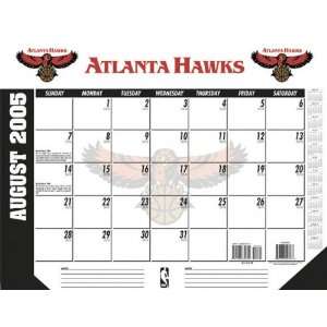    Atlanta Hawks 2004 05 Academic Desk Calendar: Sports & Outdoors