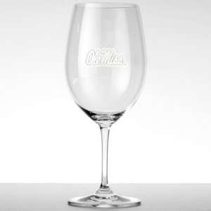  Ole Miss Red Wine   Set of 2 Glasses: Kitchen & Dining