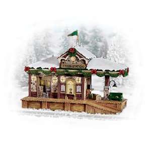    Christmas Train Station Railroad Accessory Collection Toys & Games
