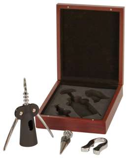 This 7 3/4 x 6 5/8 x 2 gift box features a silver clasp and 