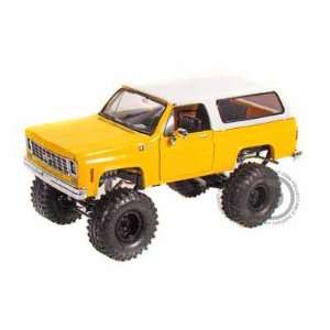  Chevy K5 Blazer Lifted 1/24 Yellow w/ Irok Swamper Tires: Toys & Games