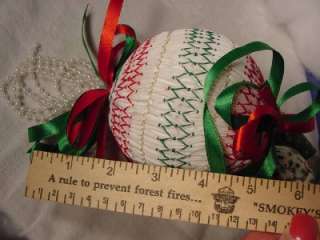 COUNTRY CALICO Fabric Quilted CHRISTMAS ORNAMENTS Prim Mammy BALLS 