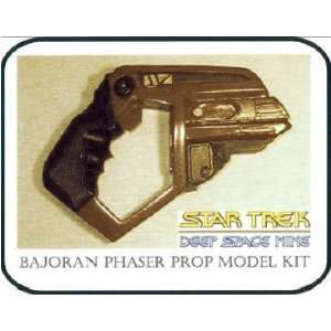  Deep Space Nine Bajoran Phaser Prop Model Kit Everything 