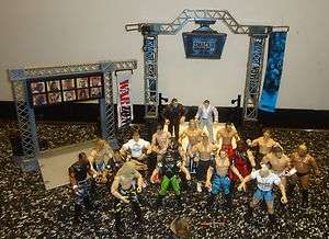 WWF SMACKDOWN Live Real Sound Effect Arena Ring + Archway + 19 Figures 