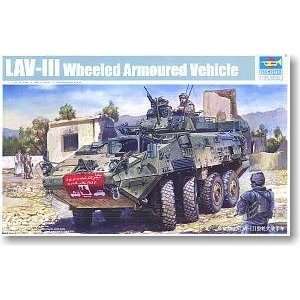    trumpeter 01519 1/35 lav iii wheeled armoured vehicle Toys & Games