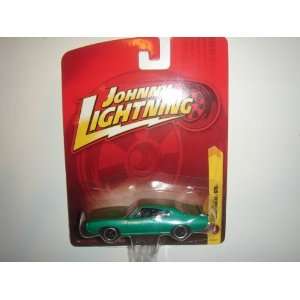  2011 Johnny Lightning R18 1969 Pontiac GTO Green: Toys 