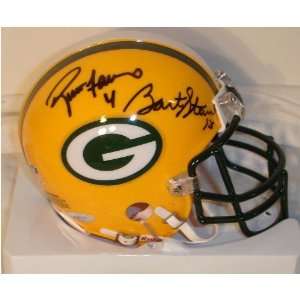  Brett Favre & Bart Starr Autographed Mini Helmet: Sports 