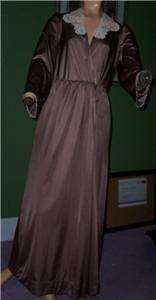 Stunning vintage Vanity Fair robe and long nightgown,all buttery soft 