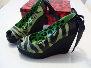 Iron Fist Shoes One Hand In The Grave Wedge Women Size6  