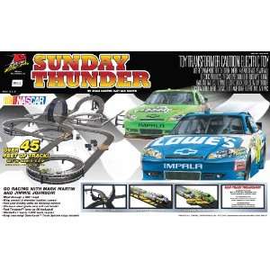  Life Like Sunday Thunder Slot Car Race Set   NASCAR: Toys 