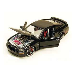   GT Hard Top (2006, 1:24, black) diecast car model: Toys & Games