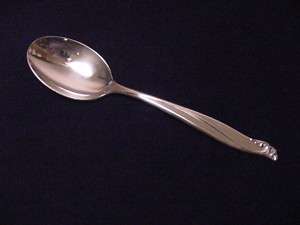 WM ROGERS & SON GAIETY OVAL SOUP SPOON(S) EXCELLENT  