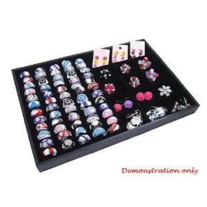  Countertop Protable Jewelry Display Case   60 Ring / Cuff 