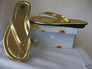 Women gold dressy flip flops gold flat sandals size 8  