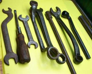 LOT FORD MODEL T AUTO FLATHEAD WRENCH TOOL KIT SCREWDRIVER OLD 