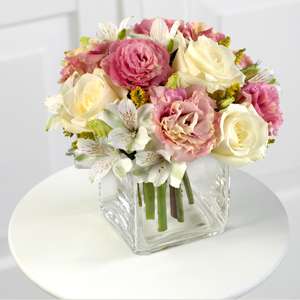 FTD Speak Softly Bouquet C19 4158   Flower Delivery  