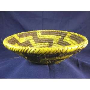  Navajo Style Basket 7.5 x 3 (a43) 